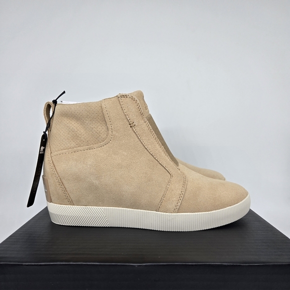 New Sorel Out N About™ Pull-On Wedge Boots Women's Shoes Size 9.5 - Picture 3 of 8